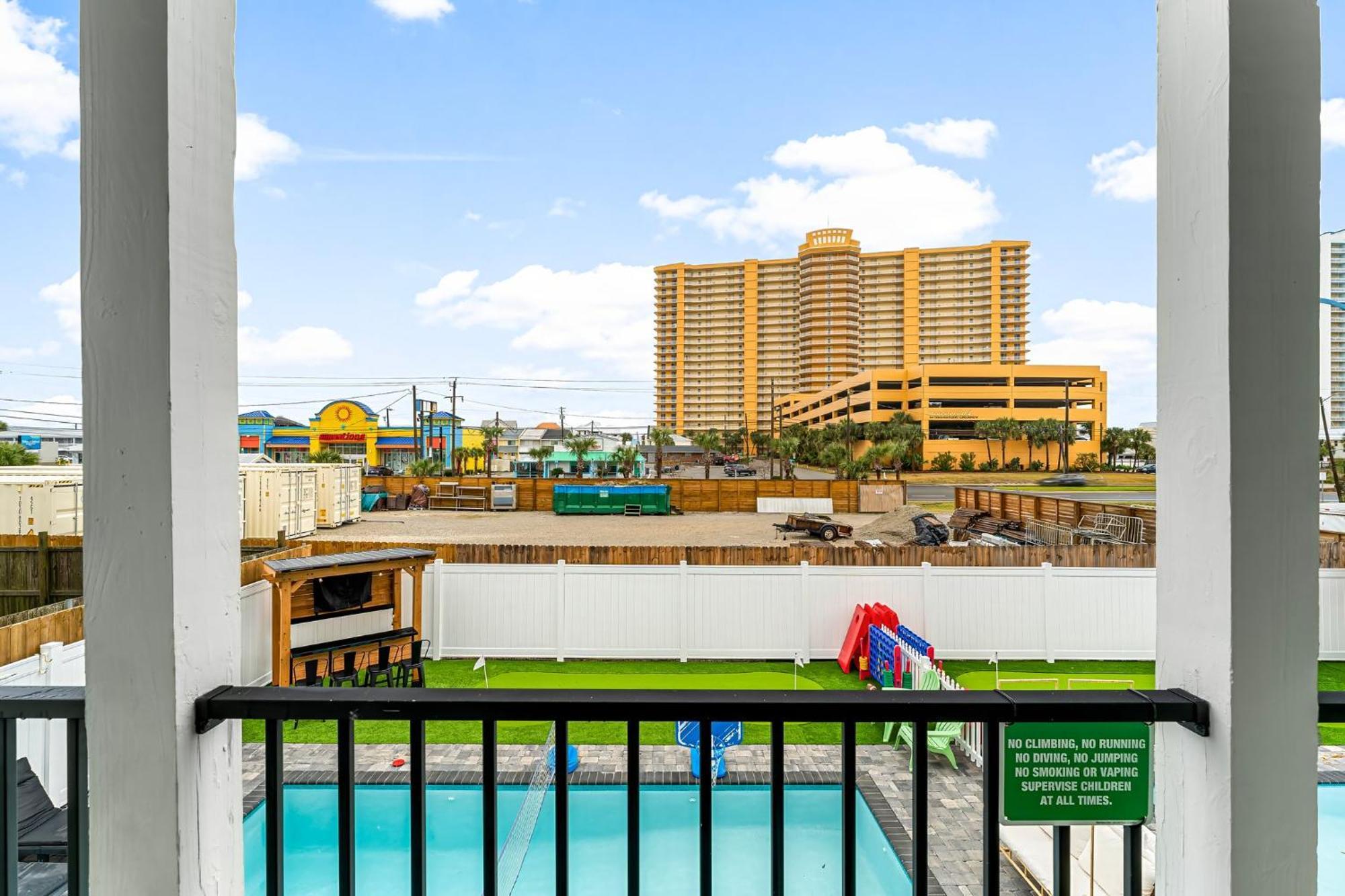 Double Dare 2 Pools Golf Grill Bar Games Nr Panama City Beach