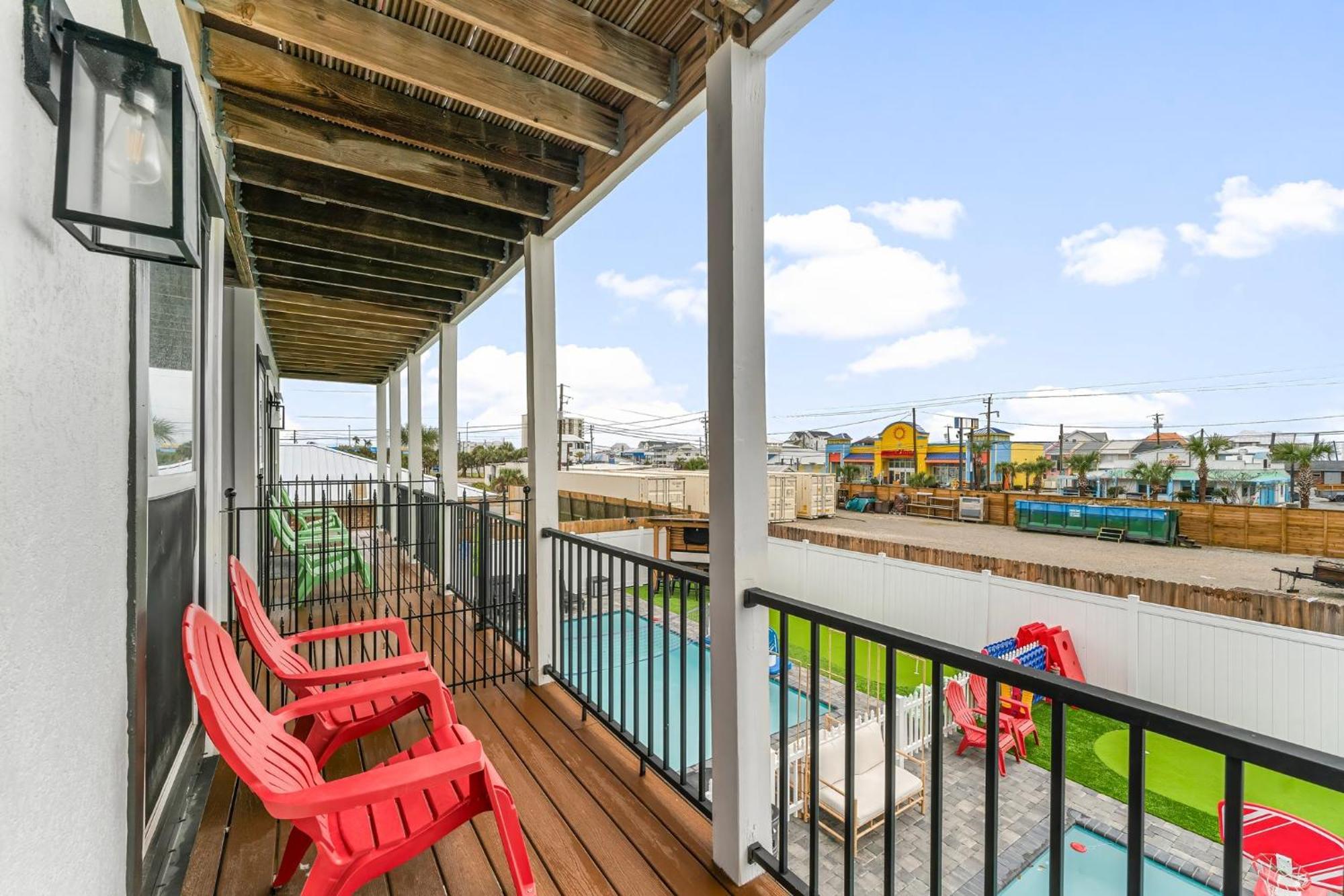 Apartment Double Dare 2 Pools Golf Grill Bar Games Nr *