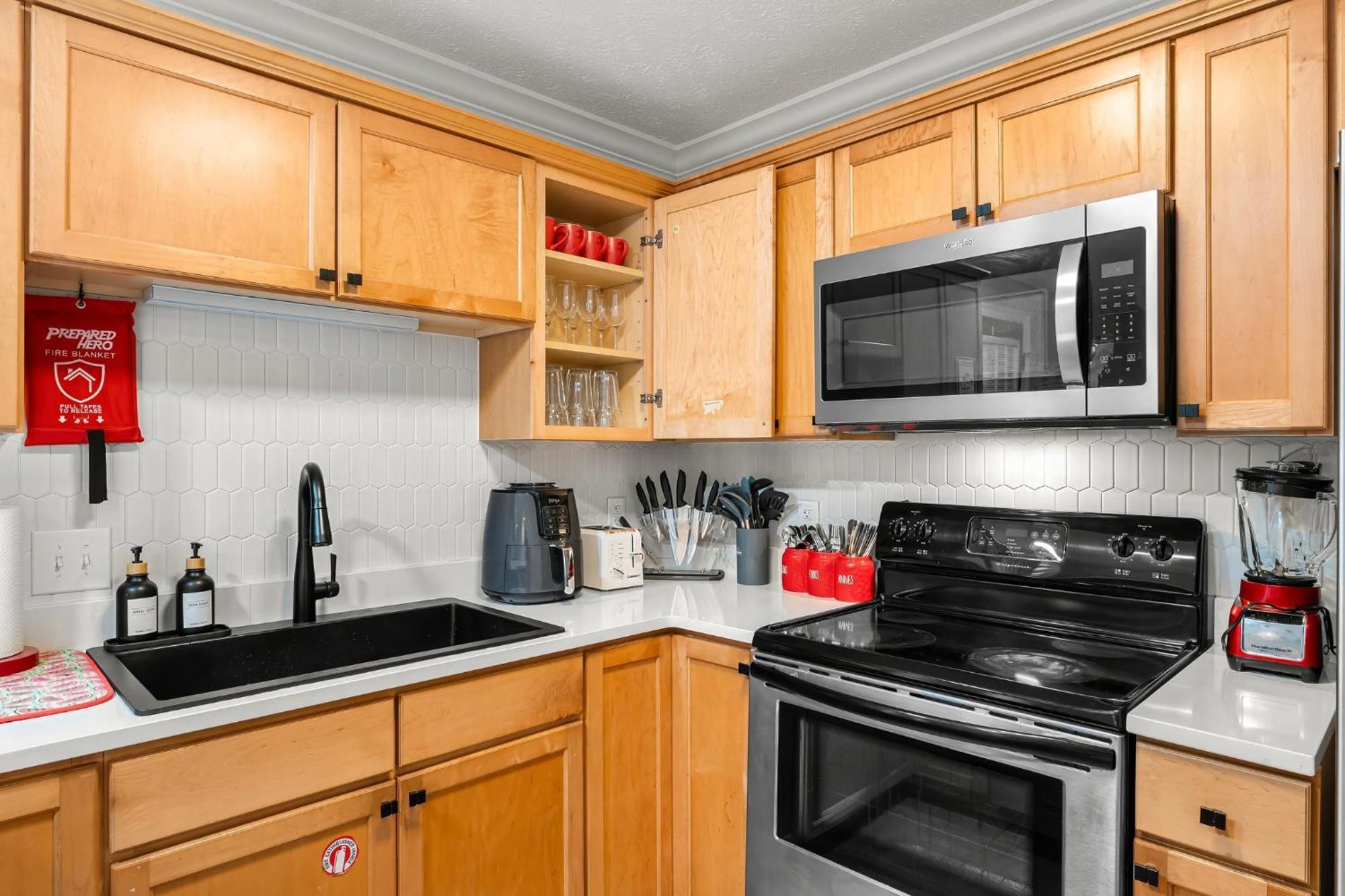 Apartment Double Dare 2 Pools Golf Grill Bar Games Nr *